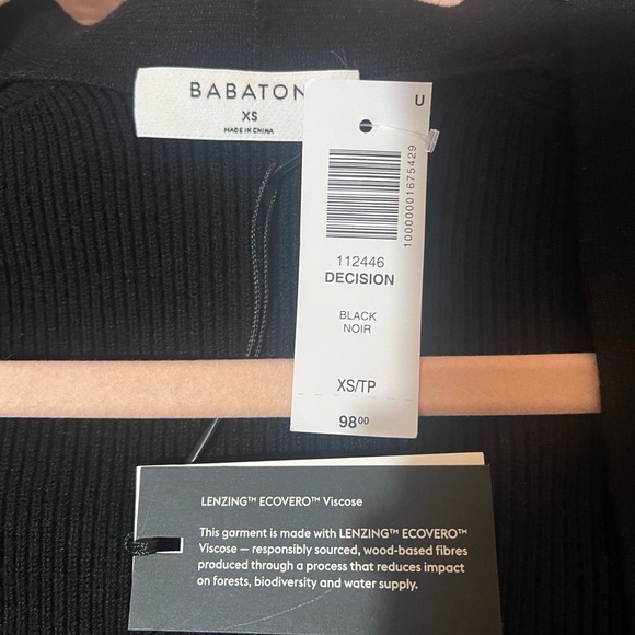 Aritzia Babaton Decision Shrug - Picture 5 of 6